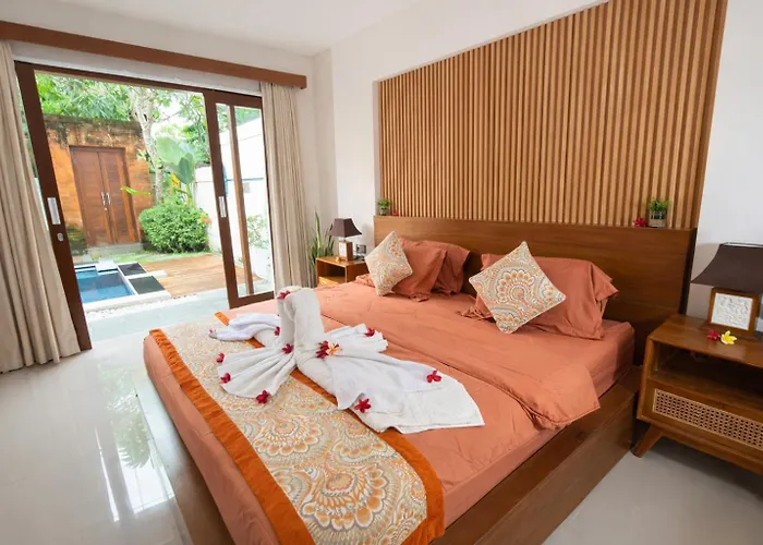 Emstaliese & Palmarosa Seminyak Villa Legian (Bali)