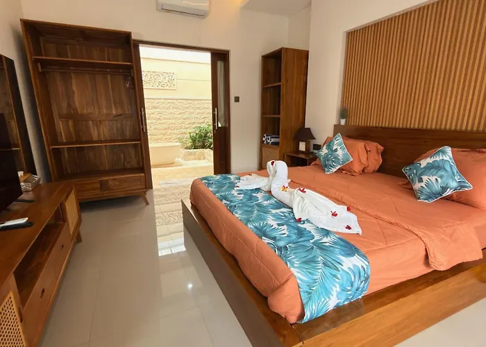 Villa Emstaliese & Palmarosa Seminyak Legian (Bali)